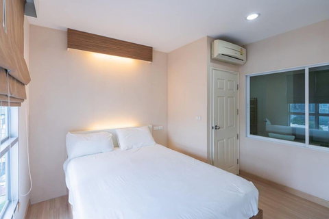 รูปภาพ Life @ Sathorn 10 ห้องสวย ราคาดี สอบถามเพิ่มเติมได้ที่ LINE @condorental !!