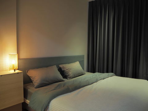City and BTS view cheapest nice room For rent The President Sathorn Ratchaphruek 1