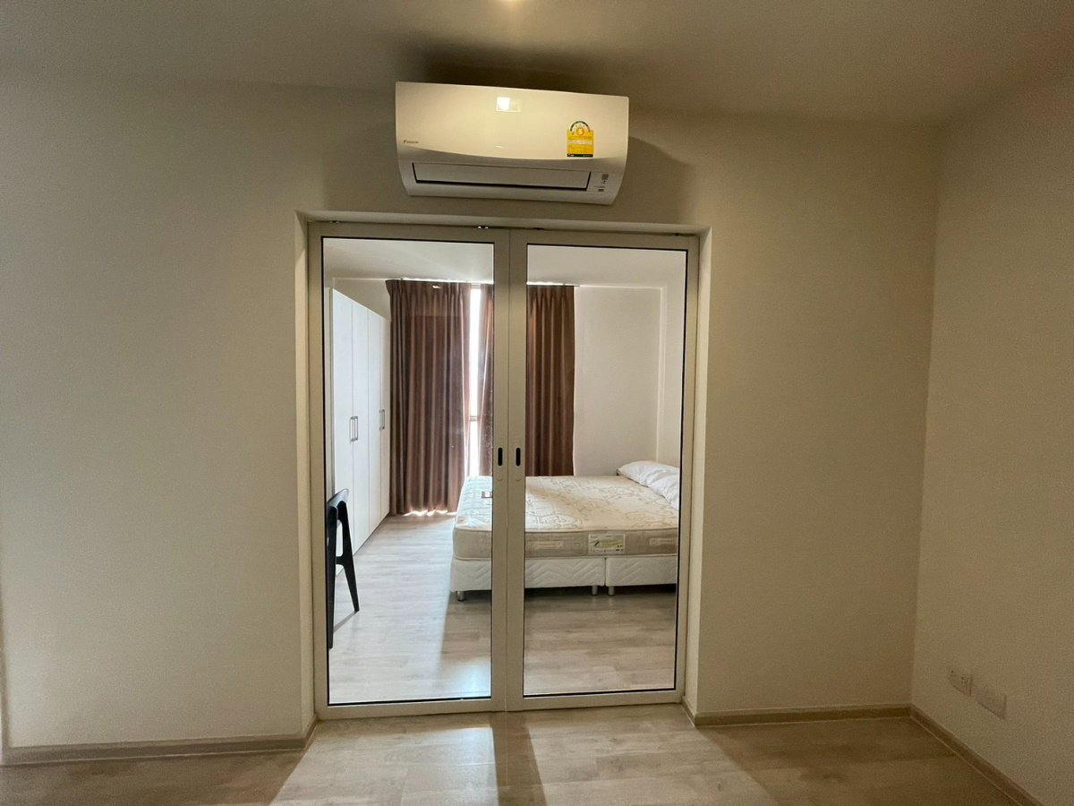 picture Room for rent At CHAMBERS CHER Ratchada-Ramintra floor 5 size 33 sqm. building B - 12/14