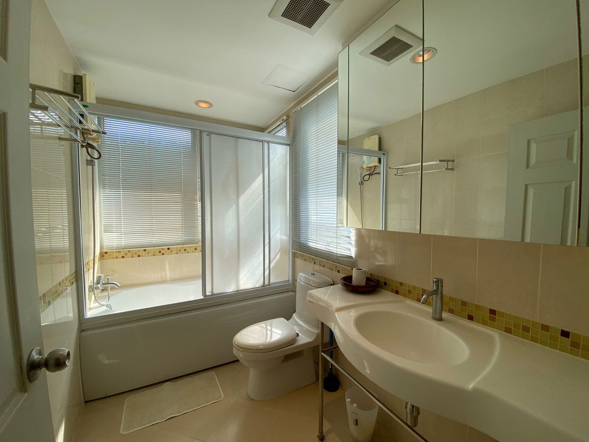 picture Condo Life @ Ratchada  Life@Ratchada Ladprao36  2 bedrooms - 8/18