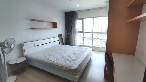LINE @condorental for rent the room at Aspire Sukhumvit 48