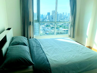 Condos for sale : Aspire rama 4  for sale floor 27th welcome agent contact by via Line