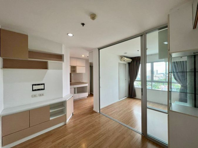 P-118405 ต้องการขายคอนโด ลุมพินี วิลล์ ประชาชื่น-พงษ์เพชร 2 Pracha Chuen Rd, Wong Sawang, Bang Sue, Bangkok Line Id @easythaihome 085-592-2897