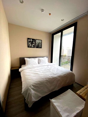 Condos for rent : LINE @condorental for rent the room at XT EKKAMAI 