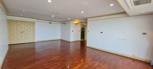 ขายห้องคอนโดฟลอร่า วิลล์ ขนาด 128 ตร.ม. วิวดี ตกแต่งครบ เดินทางสะดวก