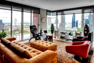 Condos for rent : Fullerton Sukhumvit 3bedrooms for rent. Pet Friendly condo (Rt-01)