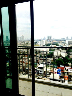Condos for rent Siam University : 1-BR Condo at The Parkland Taksin-Thapa near BTS Talat Phlu (ID 309824)