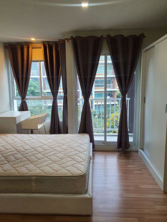 picture We Condo Ekkamai - Raminthra For Rent - 1/11