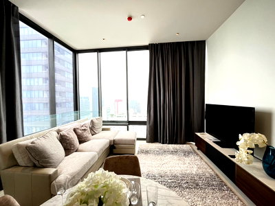 Condos for rent : for rent Ashton Silom. 2bed 76sqm. Line id: @pfagent
