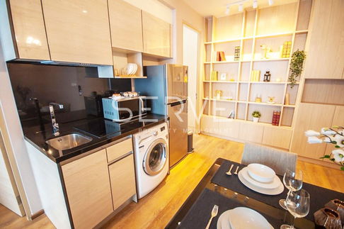 Nice Decorate & Good Location 2 Beds 1 Bath Shuttle bus to BTS Phrom Phong / Condo For Sale-Park 24