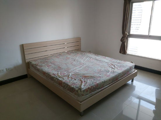 รูป ** ให้เช่า 6,000 บาท ** คอนโด รีเจ้นท์ โฮม 7 สุขุมวิท (บางนา-สรรพวุธ 2)  ** แอร์ใหม่ ** - รูปที่ 5/24