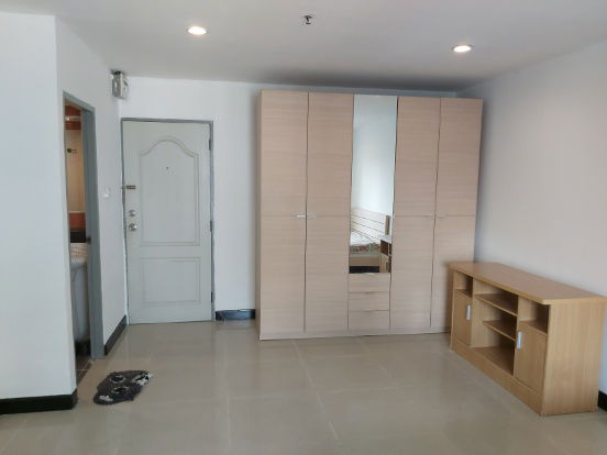 รูป ** ให้เช่า 6,000 บาท ** คอนโด รีเจ้นท์ โฮม 7 สุขุมวิท (บางนา-สรรพวุธ 2)  ** แอร์ใหม่ ** - รูปที่ 6/24