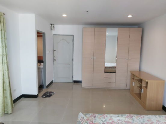 รูป ** ให้เช่า 6,000 บาท ** คอนโด รีเจ้นท์ โฮม 7 สุขุมวิท (บางนา-สรรพวุธ 2)  ** แอร์ใหม่ ** - รูปที่ 9/24