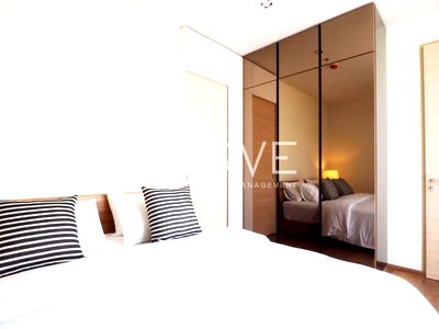 Condos for sale : 2 Beds 1 Bath Corner Unit Good Location Close to BTS Phrom Phong / For Sale-Park 24