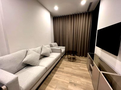 คอนโดให้เช่า : Rds-0492 ให้เช่าคอนโด  Oka Haus นัดชมห้อง 👉line : @propertyfinder 