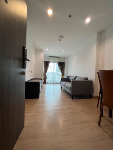 🎯ให้เช่า ห้องสวยพร้อมเฟอร์ เครื่องใช้ไฟฟ้าครบ ธนา แอสทอเรีย ใกล้ ปิ่นเกล้า