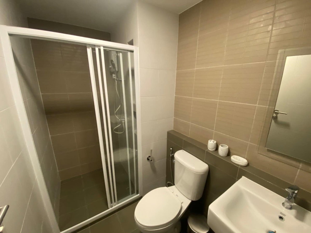 รูป 🌿 มีเครื่องซักผ้า 💥ใกล้ ม.ธรรมศาสตร์ มีรถรับ - ส่ง ⚡️ ห้องว่าง ให้เช่า  D condo Hideaway Rangsit📲✨ ไลน์ @lvcondo (อย่าลืมใส่ @ ด้วยนะครับ) - รูปที่ 6/6