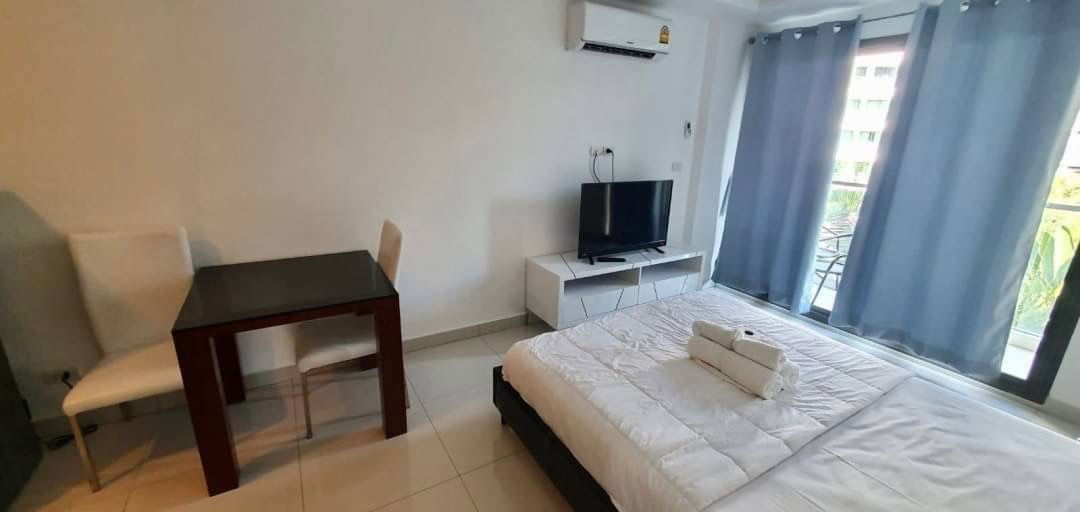 picture Laguna Beach Maldives  condominium  - 2/10
