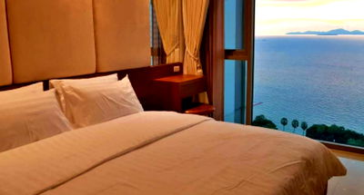Condos for sale Bang Lamung Hospital : Condo for sale, The Riviera, Wongamat, 50 sqm., 1BR Conner unit Full sea view from both the bedroom and living room