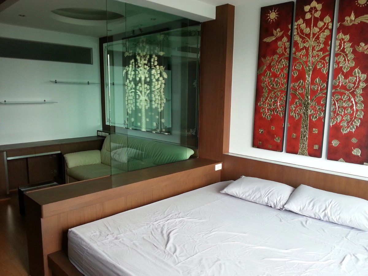 picture Condo for Rent River view good whether near BTS station - 2/4
