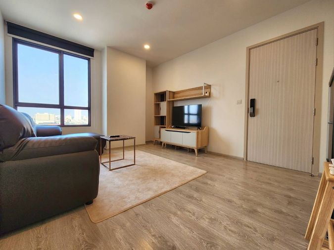 สถานะตามภาพปก **มีห้องว่างครับผม 1 นอนใหญ่สุด ห้องมุม มี 2 ทิศ เหนือและตะวันตกเฉียงเหนือ**The tree จรัญ30 ช่วงนี้ห้องหลุดไว รีบมาดูนะครับผม SN494.14