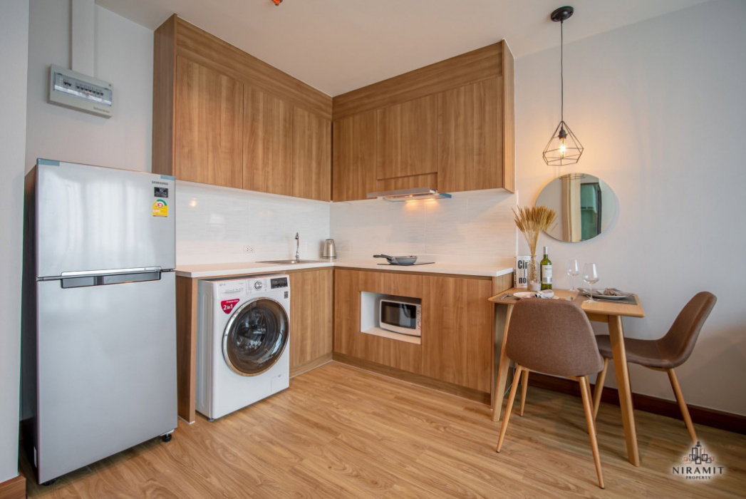 รูป Ladda Plus ศรีราชา วิวเมือง ห้องสวย เฟอร์ครบ แต่งครบ ใกล้โรบินสัน - รูปที่ 8/12