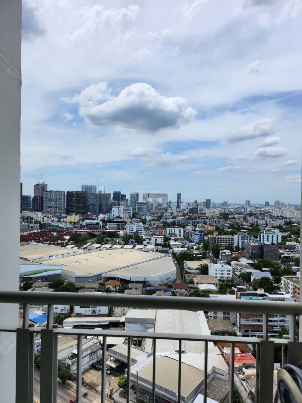 รูป ว่าง ถูกสุดในตึก ห้องใหญ่ วิวตึกช้าง มีเครื่องซักผ้า เครื่องกรองน้ำ ระเบียงกว้าง เช่า ไลฟ์ แอท ลาดพร้าว 18  - รูปที่ 7/12