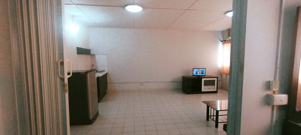 picture Room For Rent T7 Standard Room - 8/10