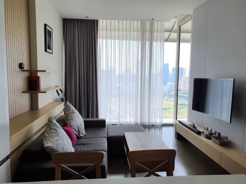 Condos for rent : Available 25Aug25! Magnolia Rajdamri. 1bed 50sqm. Line id: @pfagent