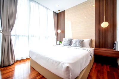 คอนโดให้เช่า : ให้ เช่า วิช ซิกเนเจอร์ ตกแต่งพร้อมอยู่ ทำเลดี ใจกลางเมือง ใกล้รถไฟฟ้า เดินทางสะดวก วิวสวย