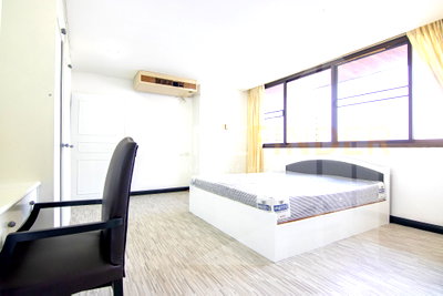 คอนโดให้เช่า : The Waterford Condominium 3 bedrooms, for rent
