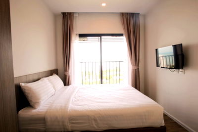 Condos for rent Si Racha Chonburi : Condo for rent Knightsbridge The Ocean Sriracha beautiful room free furniture close to tourist attractions convenient transportation