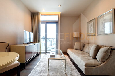 Condos for sale : Oriental Residence Bangkok 1 bedroom, for sale
