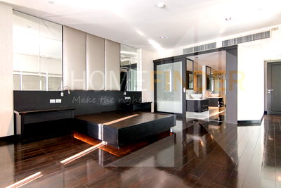 Condos for sale : Le Raffine Jambunuda Sukhumvit 31 3 bedrooms, for sale