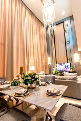 Condos for sale : Menam Residences 3 bedrooms, for sale