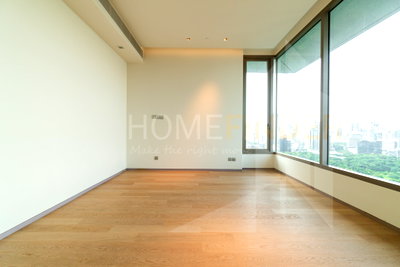 Condos for sale : Saladaeng One 3 bedrooms, for sale