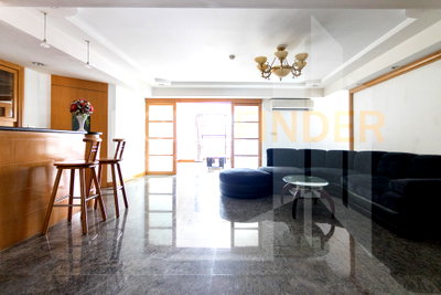เช่าคอนโด สุขุมวิท 39 : Royal Castle 3 bedrooms, for rent
