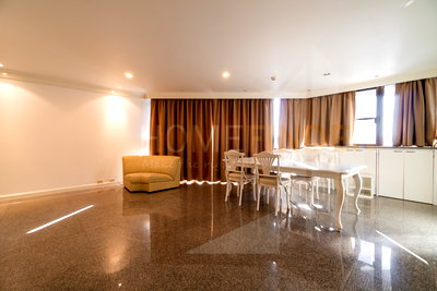 คอนโดให้เช่า : Lake Avenue 2 bedrooms, for rent