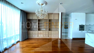 Condos for rent Silom Complex Department Store : 185 Rajadamri 4 bedrooms, for rent
