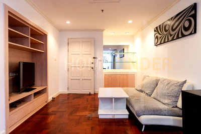 Condos for rent BTS Phrom Phong : Baan Suanpetch condominium 2 bedrooms, for rent