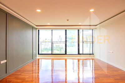 เช่าคอนโด นนทบุรี : New House Condominium 3 bedrooms, for rent