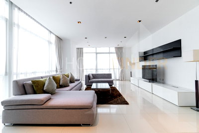 Condos for rent : Athenee Residence 4 bedrooms, for rent