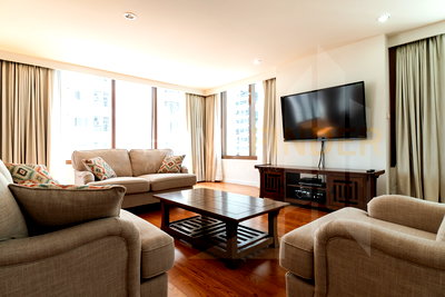 คอนโดให้เช่า : Bright Sukhumvit 24 3 bedrooms, for rent