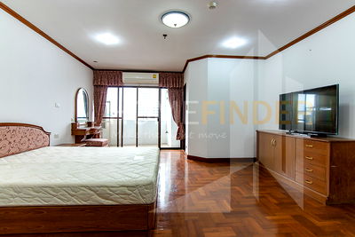 เช่าคอนโด BTS ทองหล่อ : Fifty Fifth Tower 3 bedrooms, for rent