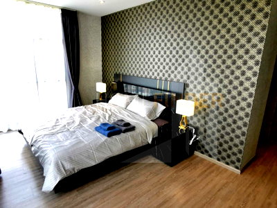 Condos for rent : RHYTHM Ekkamai 2 bedrooms, for rent
