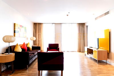 เช่าคอนโด สุขุมวิท 49 : Urbana Langsuan (Premier) 3 bedrooms, for rent