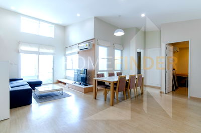 เช่าคอนโด BTS ทองหล่อ : The Bangkok Sukhumvit 61 3 bedrooms, for rent