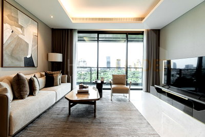 ขายคอนโด : Sindhorn Tonson 1 bedroom, for sale