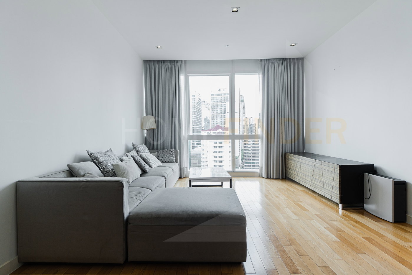 picture Millennium Residence 2 bedrooms, for rent - 1/10