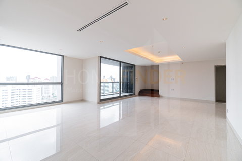 H Sukhumvit 43 3 bedrooms, for sale